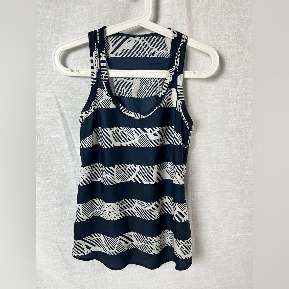 Banana Republic Sleeveless Blouse Racerback Lightweight Navy White